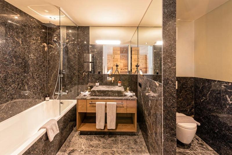 Skilodge Oberlech Екстериор снимка